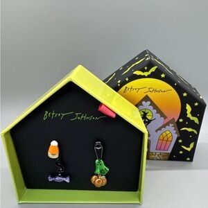 Betsey Johnson 6PC Halloween Mismatch Stud Earring Set Coffin, Ghost, Cat NIB